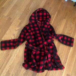 American Eagle Outfitters Red and Black Buffalo Plaid Checkered Robe